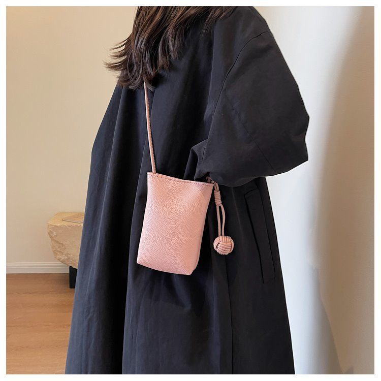 女性のバッグメーカー卸売夏クロスボディ小さなバッグ女の子新しい PU ミニ小さなスクエアバッグウォーキングテクスチャ携帯電話バッグ|undefined
