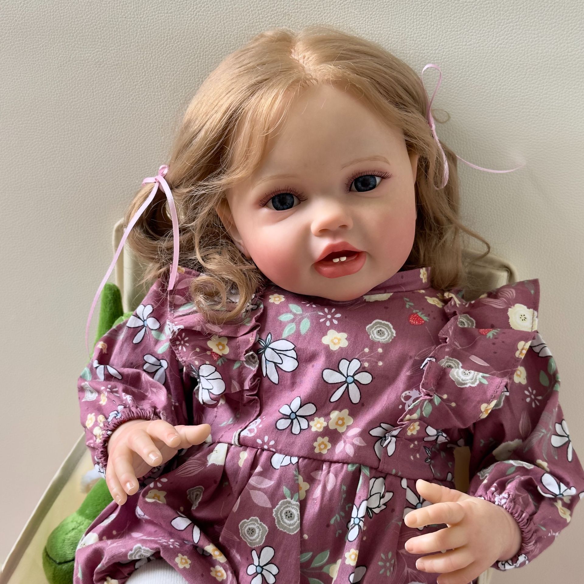 El NPK 60 cm de simulación de muñeca de bebés renacidos lottie filamento de sangre venosa se puede ver en la fuente transfronteriza 1