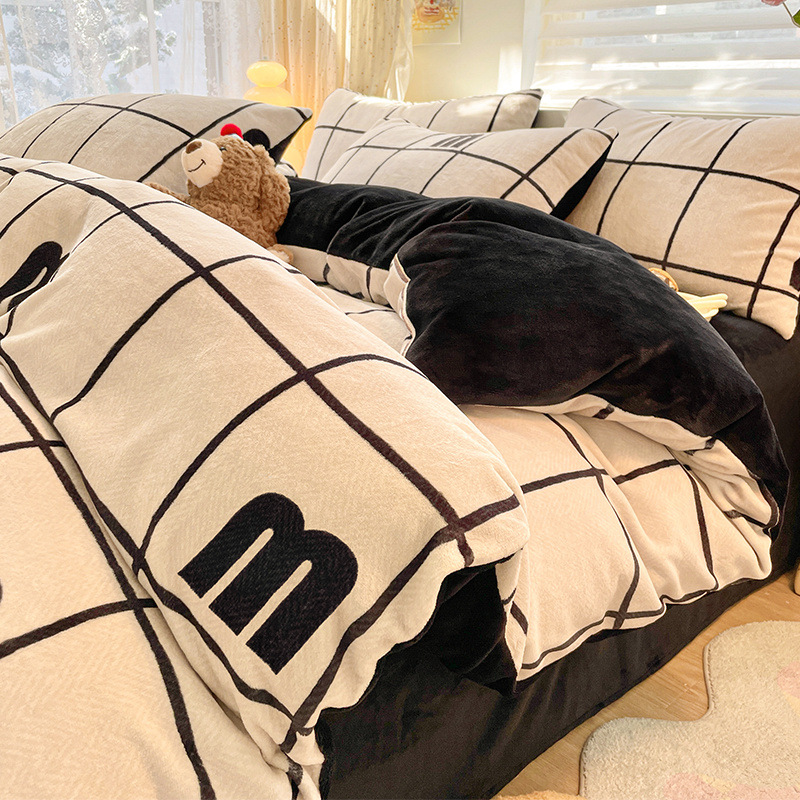 Juego de cuatro piezas de lana de leche gruesa de invierno 2024 nuevo traje de cuatro piezas de lana de coral de doble cara más funda de edredón de terciopelo