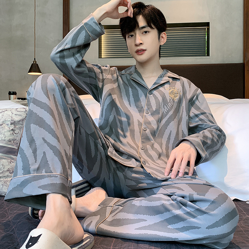 Pijamas de los hombres de primavera y otoño de manga larga casual de los hombres más el tamaño de la juventud suelta temperamento de mediana edad conjunto completo traje de moda para el hogar