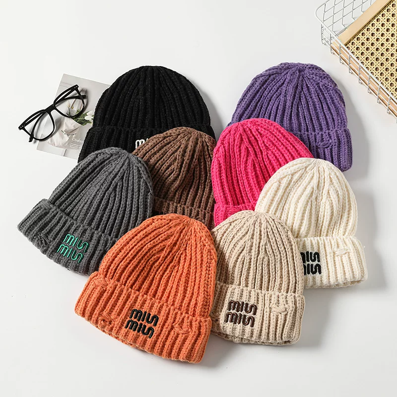 Demi-season windproof knitted hat, Korean style