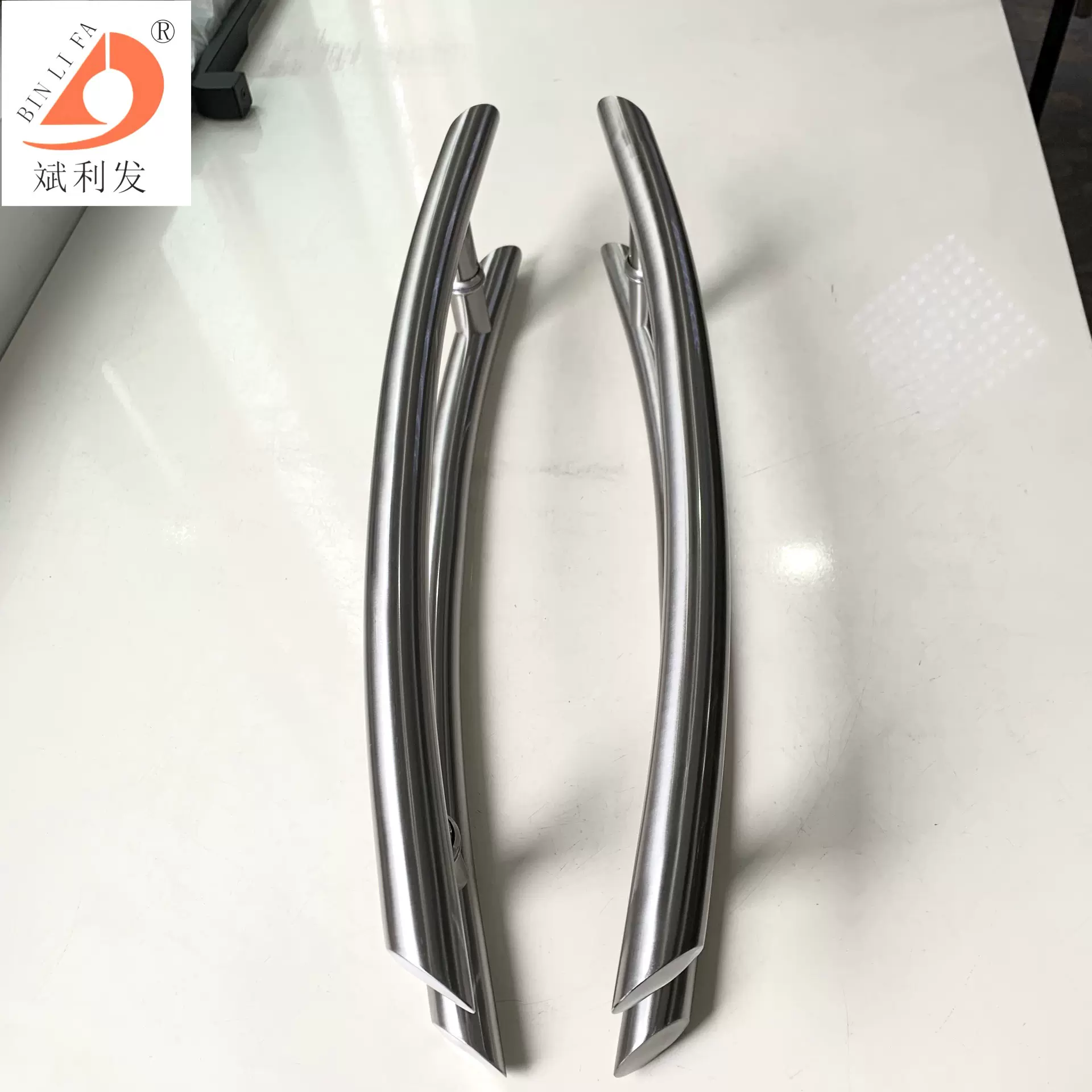 Glass door handle  弧形/C形双斜口拉手 出口款式