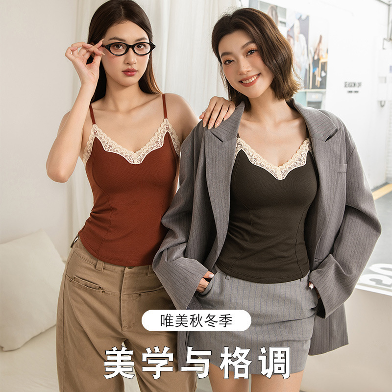 25 Autumn and Winter Fashionable French Brushed Warm Camisole Women's V-Neck Lace Inner Top with Breast Pads