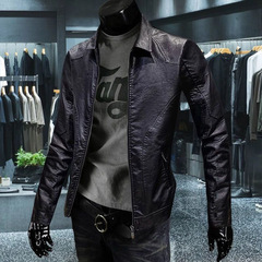 2025男性の皮の服の男性の秋冬の新型のレトロな修身のカジュアルな襟の格好いい皮のジャケットは国境を越えて供給します。