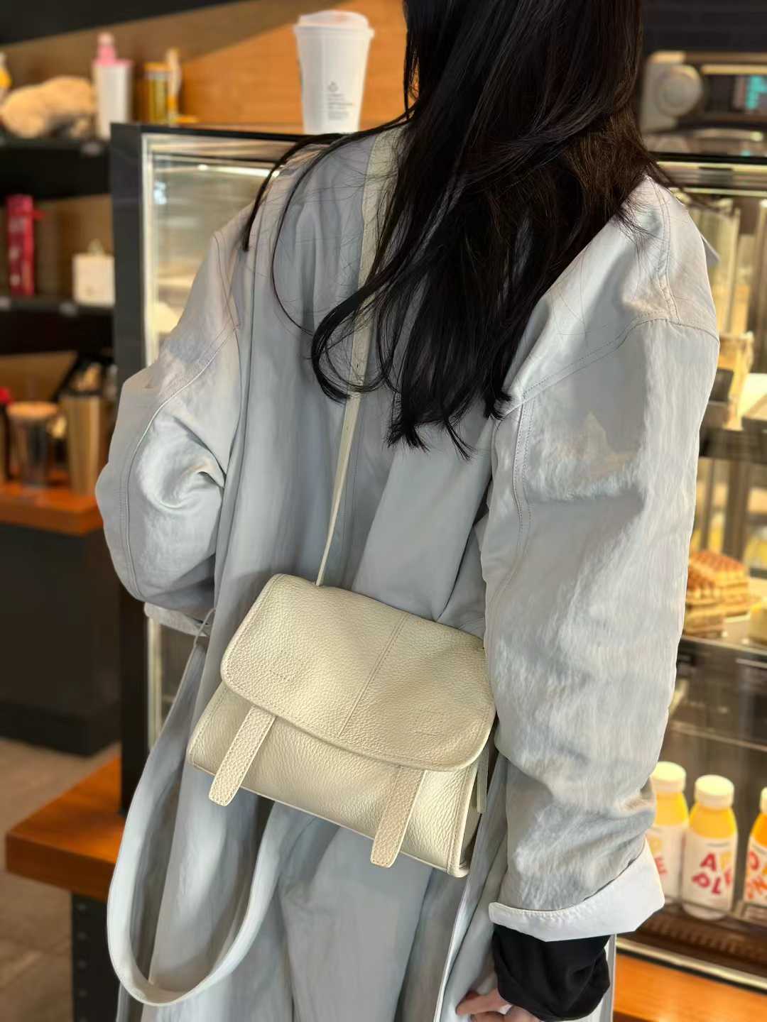 Retro Flap Messenger Bag For Women 2026 New Arrival Versatile Minimalist Shoulder Underarm Bag Commuter Crossbody Small Tote - Thumbnail 8