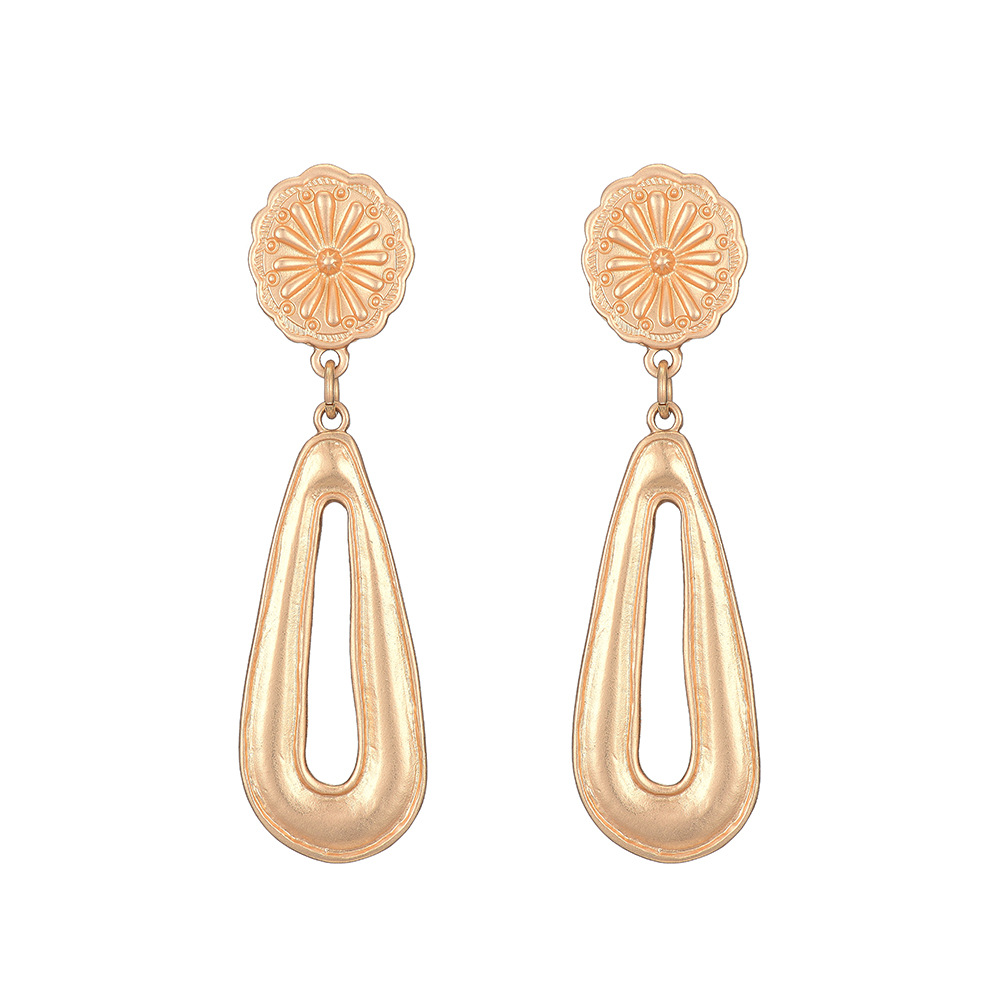 Chrysanthemum Pattern Alloy Earrings display picture 3