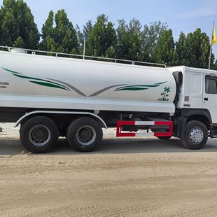 Export Howo to Africa Euro Ii Howo Sprinkler Truck 20 Cubic Meters 25 Cubic Meters Euro Ii Water Tanker Middle East Central Asia