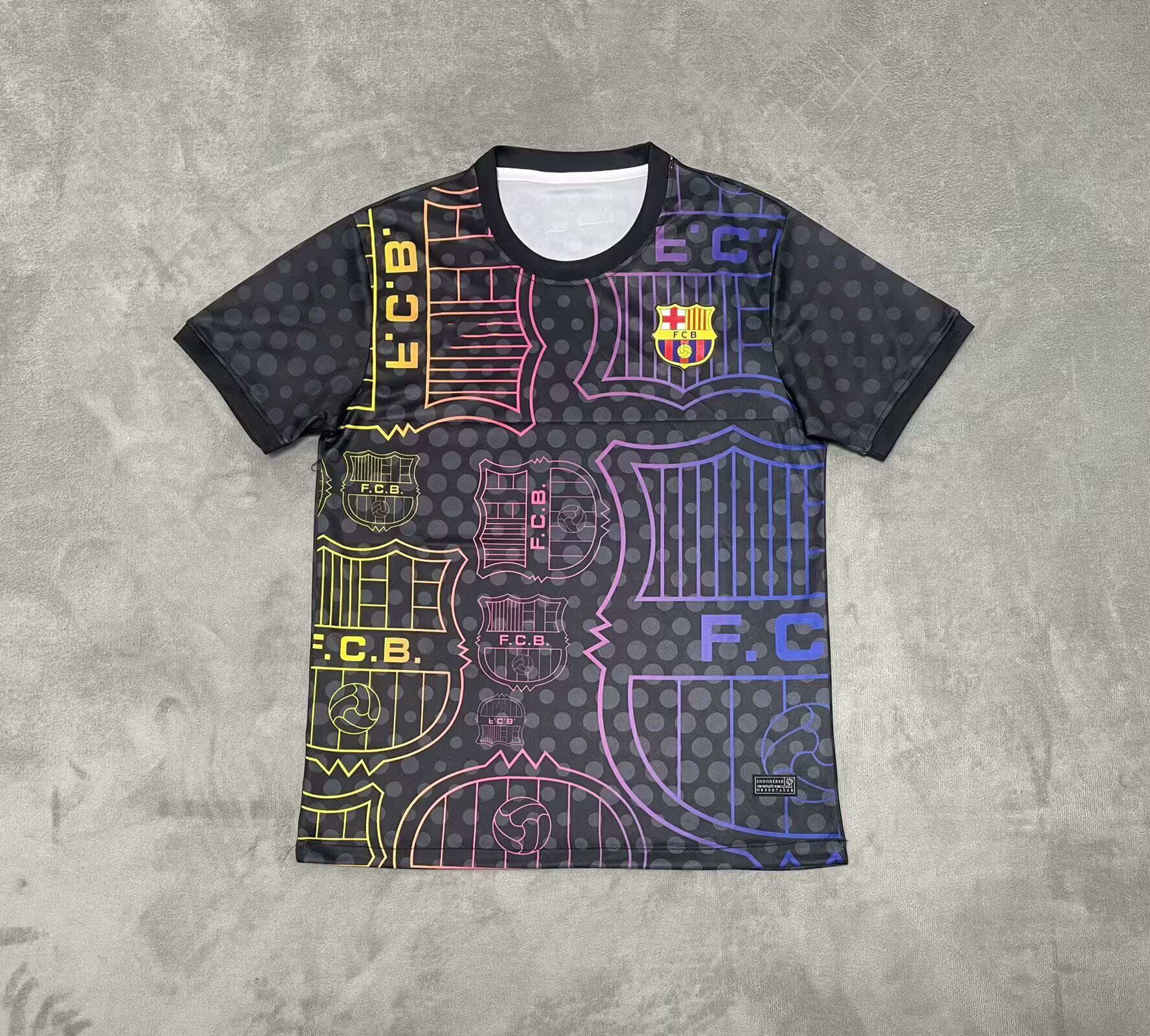 25-26 Fabricante especial de ropa de fútbol venta directa de una camiseta de malla camiseta de mangas cortas ropa de fútbol deportiva