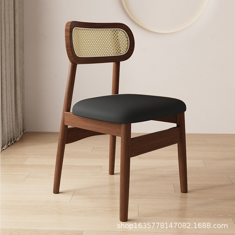 Sillas de madera sólida de caña de caña de mesa de comedor nórdico retro respaldo taburetes de caña simple y moderno hotel