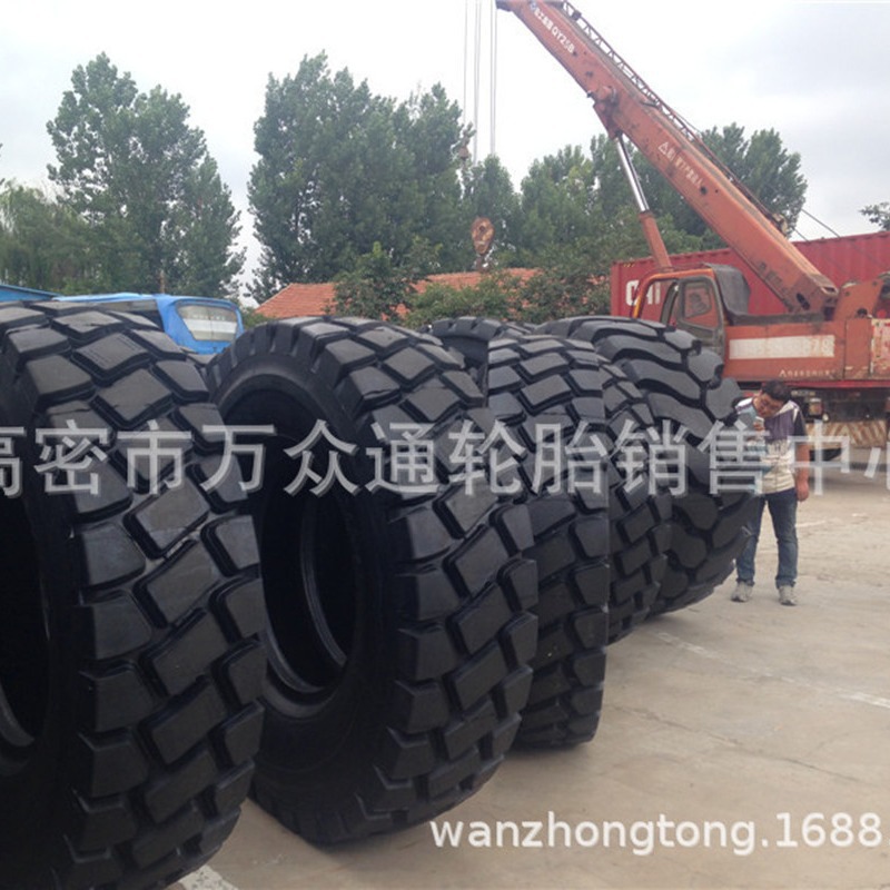 厂家供应自卸车轮胎 2400R35 工程机械轮胎24.00R35
