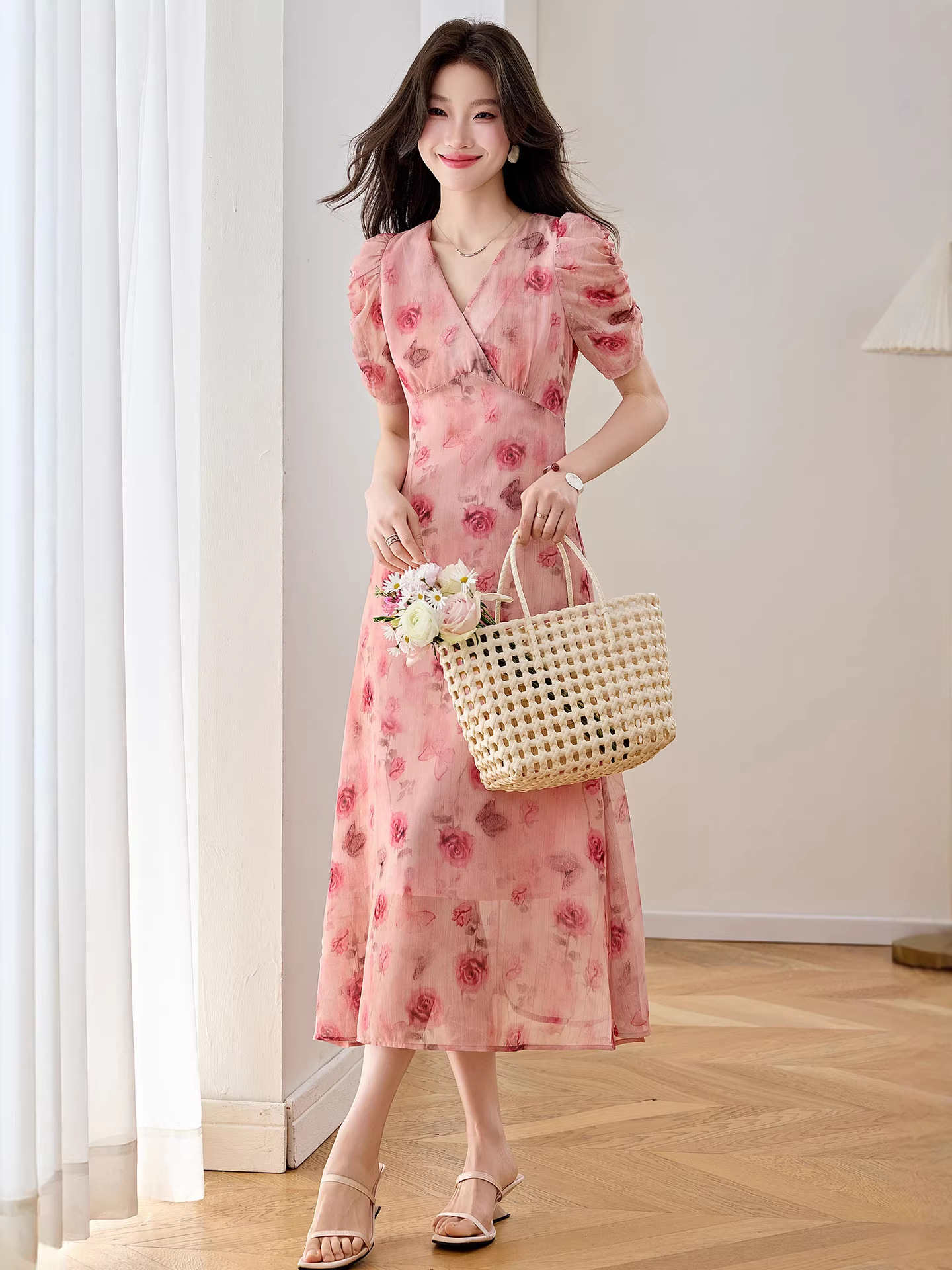 Đầm maxi nữ cổ V thắt eo in hoa dáng dài WA9513 — Hoa hồng
