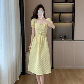 法式黄色方领泡泡袖连衣裙女夏季感肌理感蓬蓬甜美裙子图片色