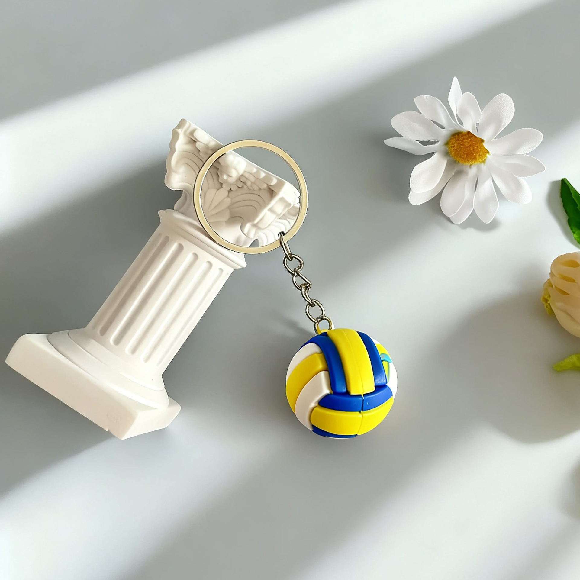 Simulación mini fútbol llavero colgante baloncesto rugby pegamento blando colgante artículos deportivos pequeños regalos al por mayor