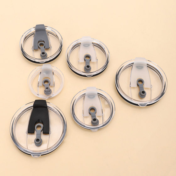 Cross-border car cup transparent cup cover a variety of coffee cup sealed leak-proof cup cover large capacity suction tube cup silicone cup cover
