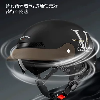 Motosiklet kaskı (dəbilqə), with single visor, lightweight and breathable electric