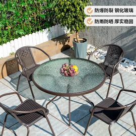 实木床;餐桌;餐椅