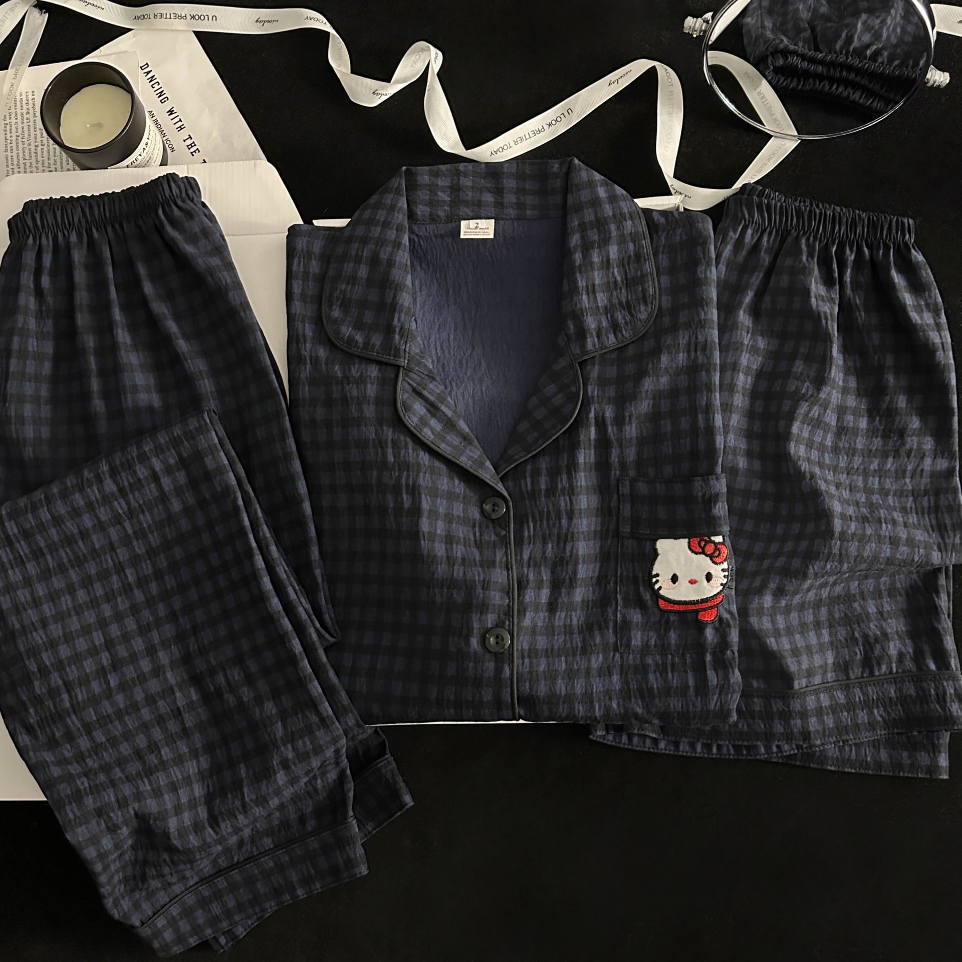 Comercio exterior transfronterizo 120G nube algodón traje de tres piezas pole point kt gato pijamas mujeres lindo solapa pantalones de manga corta servicio a domicilio