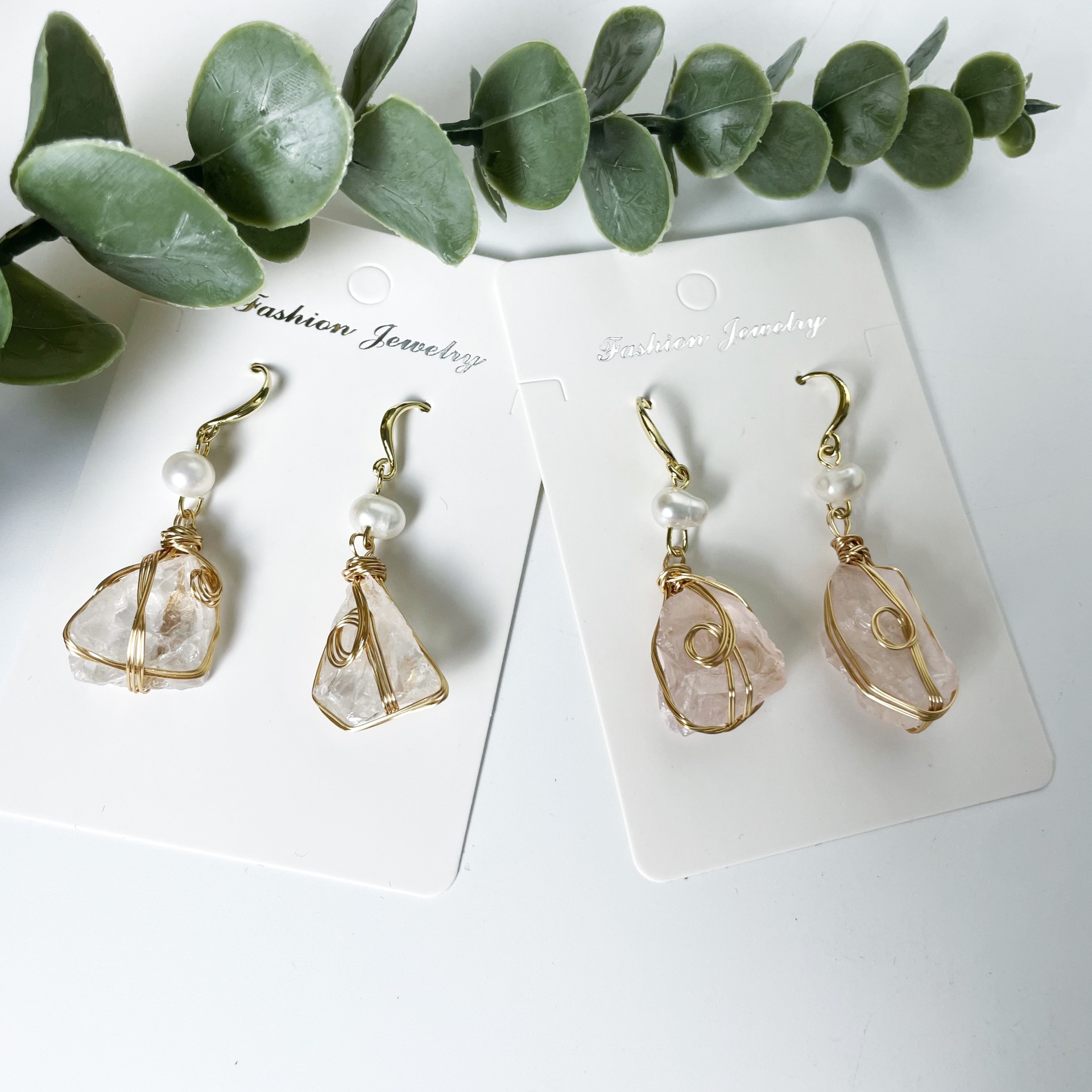 1 Paire Géométrique Rétro Style Simple La Pierre Naturelle Le Cuivre Plaqué Or Irrégulière Perle Placage Des Boucles D'Oreilles display picture 9