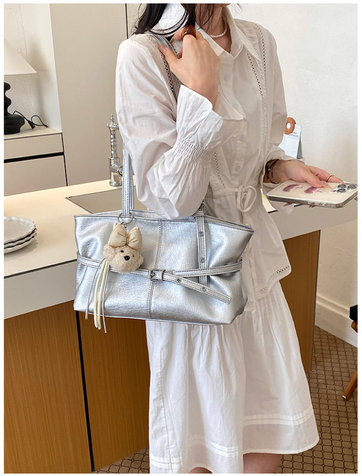 Túi nách nữ dáng hộp ngang phong cách đường phố, túi tote đeo vai đơn giản dung lượng lớn — Bạc không có mặt dây chuyền, Gạo trắng không có mặt dây chuyền, Màu cà phê Không có mặt dây chuyền, Màu hồng không có mặt dây chuyền chi tiết 26