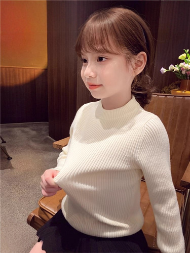 Girls' Sweater, Stylish Children's Solid-Color Round-Neck Knitted Base Layer Top, Winter New Arrival Innerwear Top for Little Girls