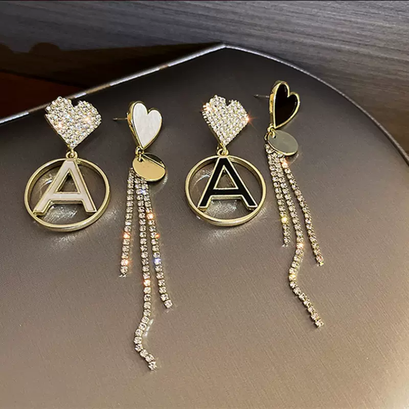 不对称镶钻字母爱心流苏耳环长款气质高级大气耳坠小众设计感耳饰
