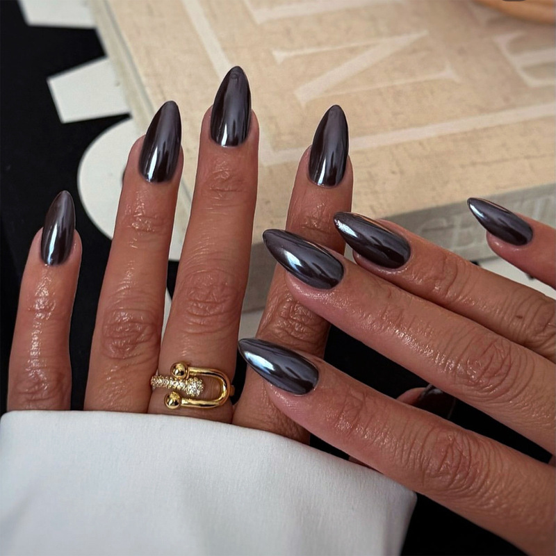 Le Fan Nail Art Black Coated Solid Color Wearable Nails Short Almond Nails Export Wearable False Nails Wholesale Le Fan Nail Art Black Coated Solid Color Wearable Nails Short Almond Nails Export Wearable False Nails Wholesale