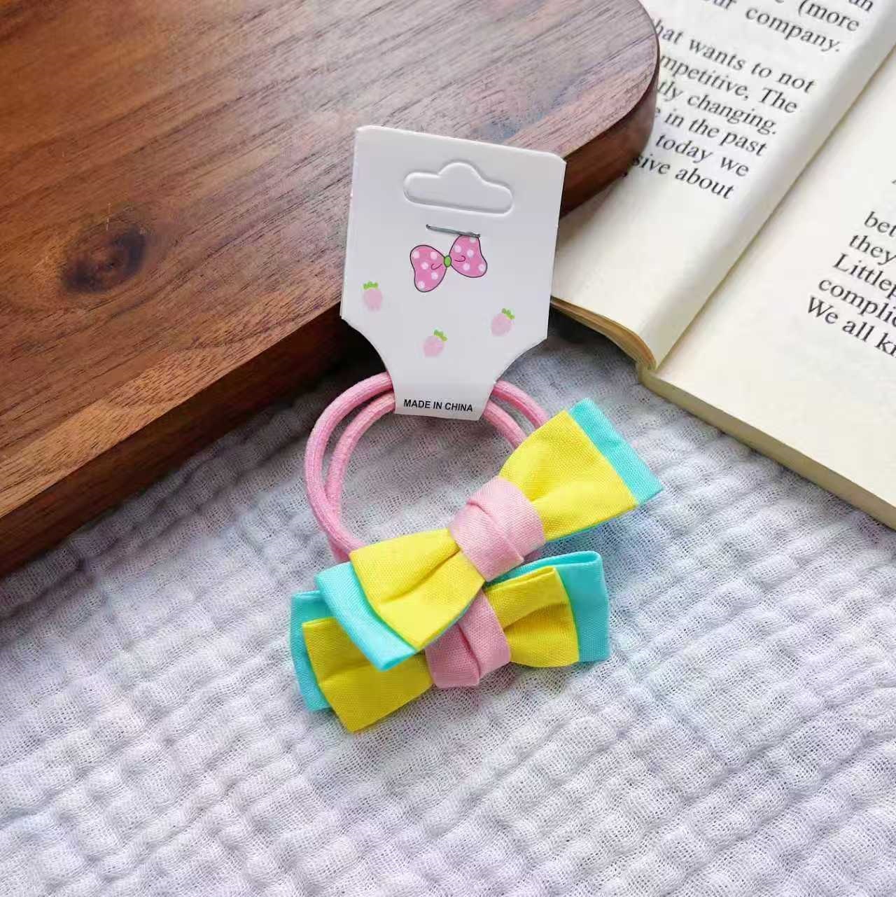 Bound Hair Ring (en inglés)