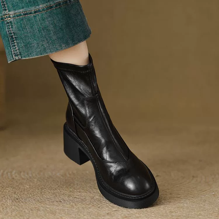 Короткие сапоги дамы с круглой головой, средняя школа толстый каблок, толстый дном, эластичная, тонкая и тонкая 2024 новая осень и зима, дикий коричневый черный