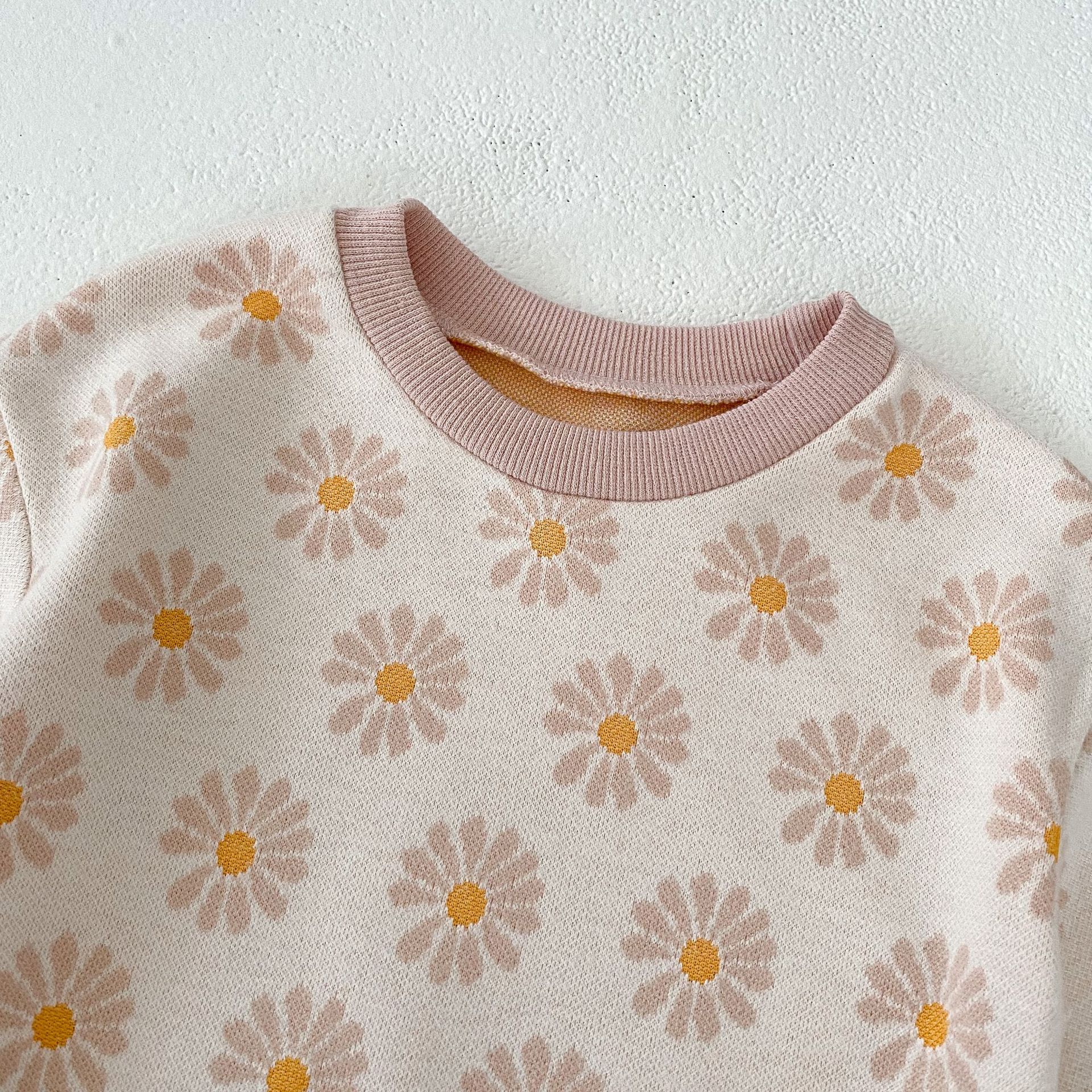 Ins 2024 autumn clothing for infants, young children, girls, babies, fresh flowers, jacquard long sleeved crawling_voghion.com