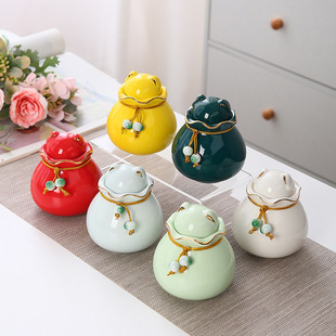 Creative cute cute animal small size saffron tea jar home fresh fragrant pink fragrant pill medlar sealed jar