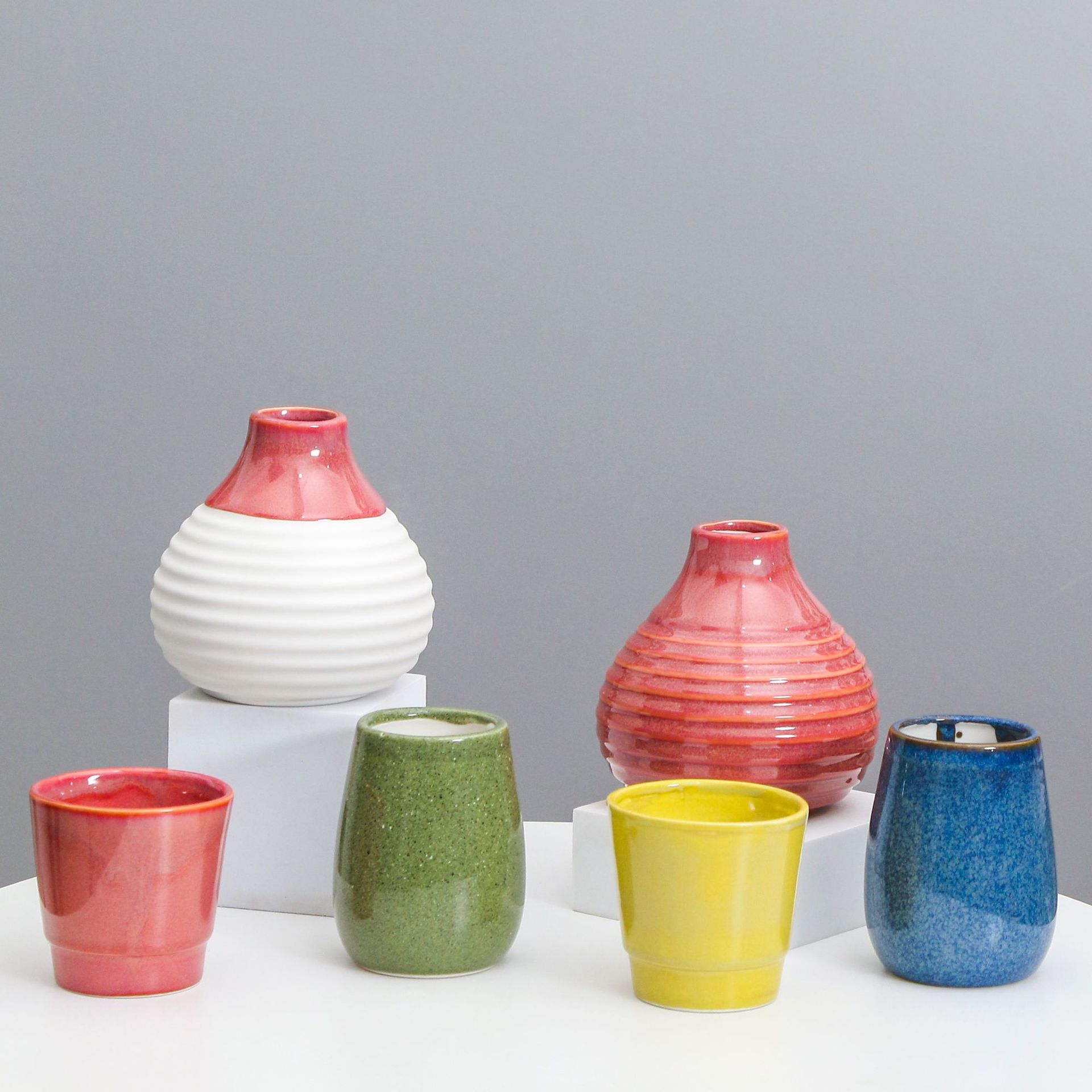 Cerámica hogar pequeño jarrón INS arreglo de flores decoración simple creativo florero sala de estar decoración de flores decoración suave