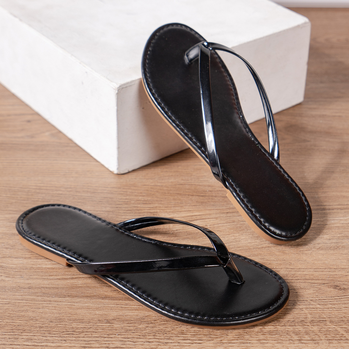 Damen Slipper Mit Fischgrätenmuster Und Flachem Absatz_voghion.com