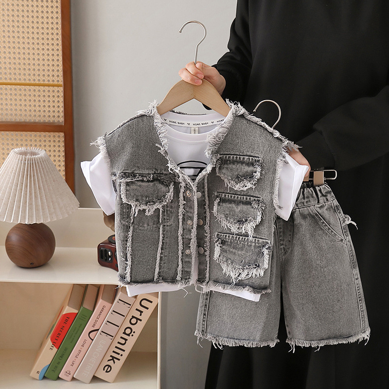 8126 traje de verano para niños 2025 nuevo chaleco de manga corta de mezclilla para niños de tres piezas ropa de verano para niños