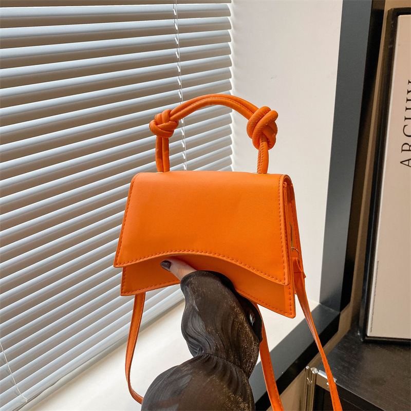 New Style Women's Solid Color Handbag, Simple and Elegant, Suitable for Commuting, Single Shoulder Crossbody Small Square Bag, Nanfeng Bag