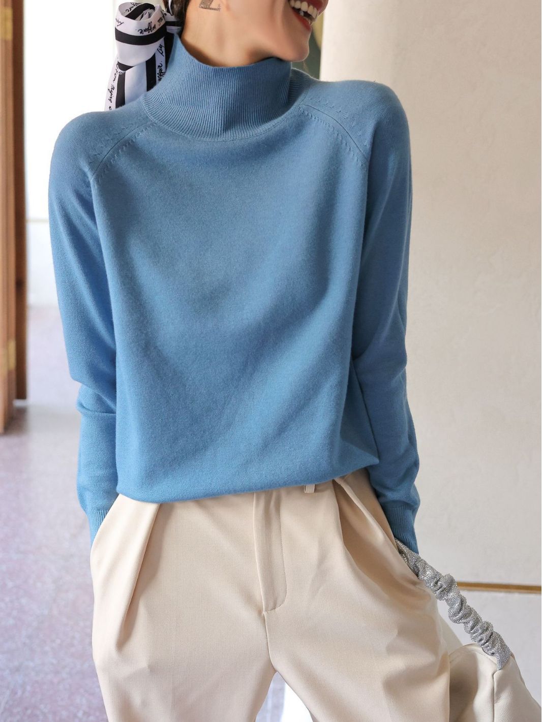 Suéter de punto con cuello medio alto, versátil, corte ajustado, para primavera, otoño e invierno, estilo nuevo 2026, manga larga, capa base elegante para mujer image 5