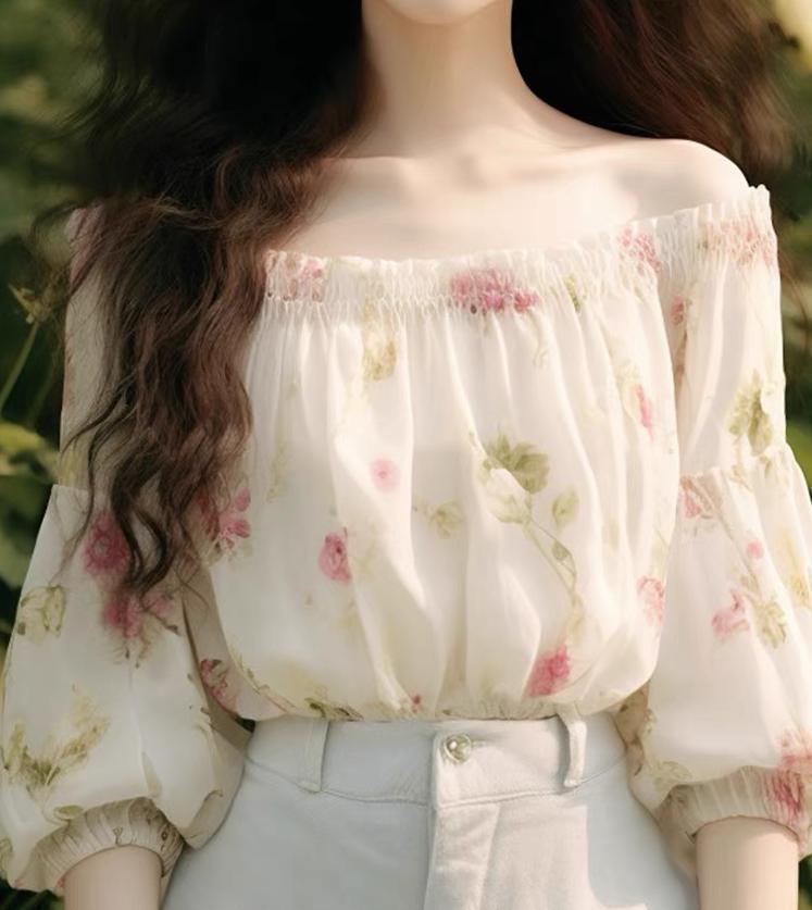 Áo croptop nữ tay lỡ cổ yếm họa tiết hoa nhí chất voan mềm mại — màu sắc chi tiết 2