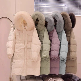 连衣裙;羽绒服;毛衣