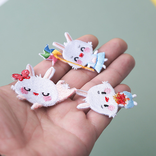 Yixiu embroidery cloth patch, computer embroidered stamp, fashionable cartoon bunny accessories, hand-burned edge clothing patch patch