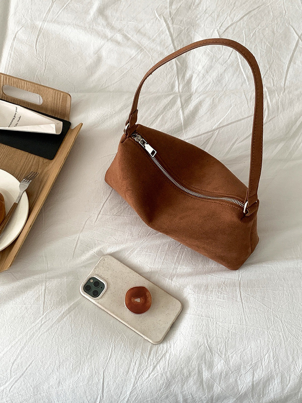 Stuffed Niche Style Armpit Bag for Women, High-End Retro Small Square Suede Bag, Versatile Autumn and Winter New Women's Shoulder Bag Stuffed Niche Style Armpit Bag for Women, High-End Retro Small Square Suede Bag, Versatile Autumn and Winter New Women's Shoulder Bag