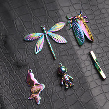 欧美街头嘻哈淬火项链美人鱼螺旋条太空人蜻蜓知了合金属吊坠批发