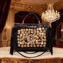 Ůʿ�r�Ѓ�������������Ƥ������A�����p�ݚ��|�������μ��Ů