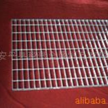 钢格板厂家供应G325/30/50热镀锌钢格栅板、楼梯踏步板