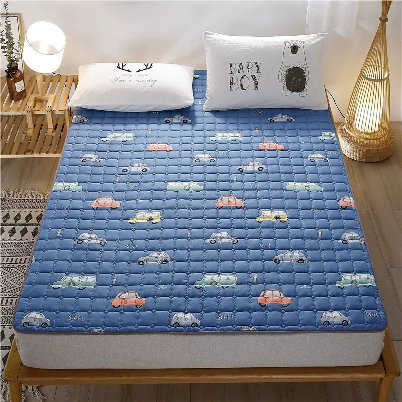 Четырехсезонный универсальный нескользящий тонкий матрас, который можно стирать в машине, защитная накладка для протектора, утолщенный матрас для одно- и двухместного студенческого общежития