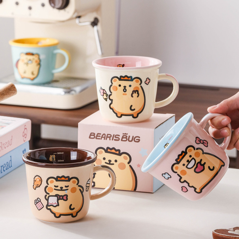 Taza de cerámica de gusano de oso autorizada genuina Taza de marca de nuevo producto Regalo de niña de cumpleaños linda Regalo de mano Taza de agua para el hogar