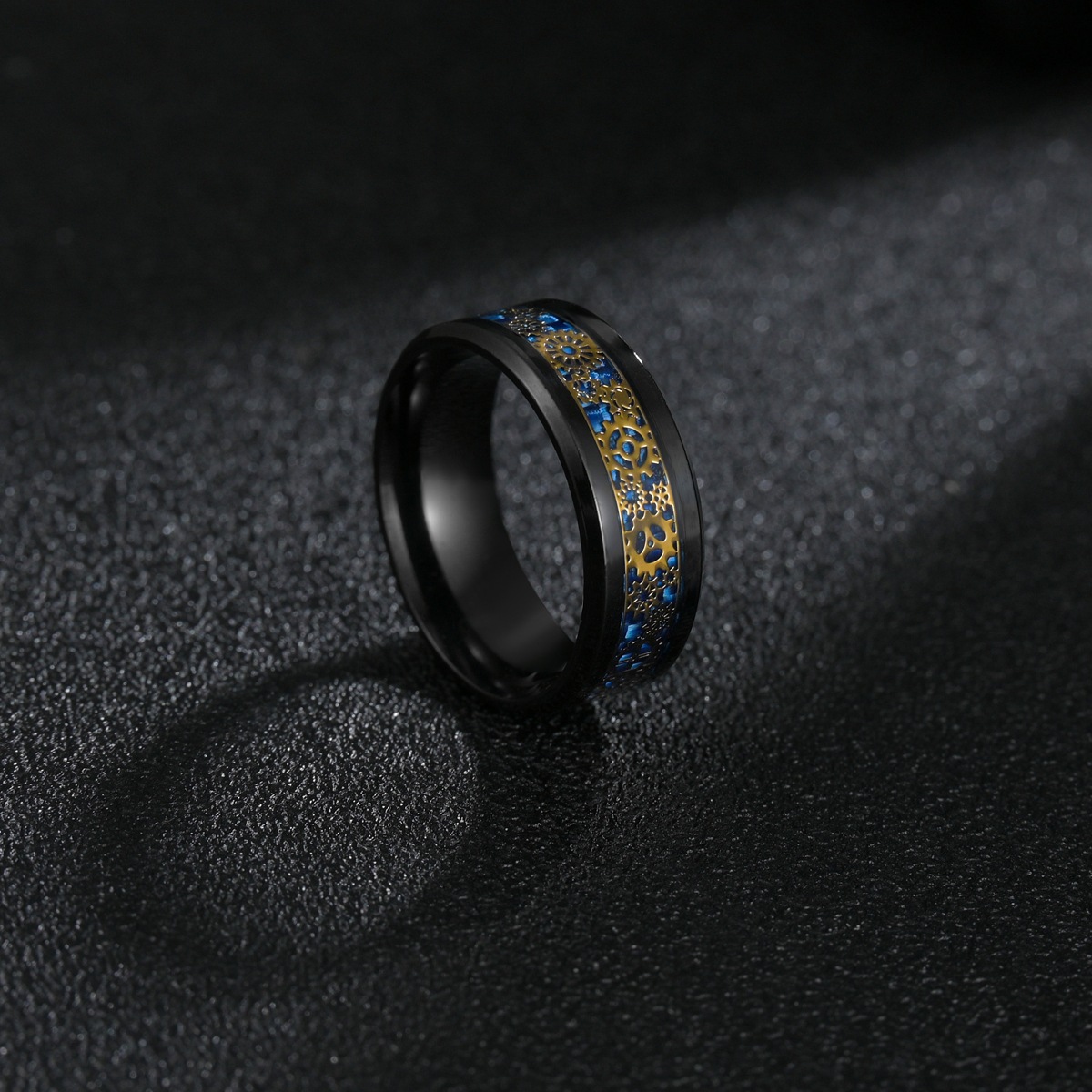 Fashion Black-plated Carbon Fiber Titanium Steel Gear Ring display picture 4