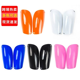 足球护腿板;运动休闲棉袜;运动背包