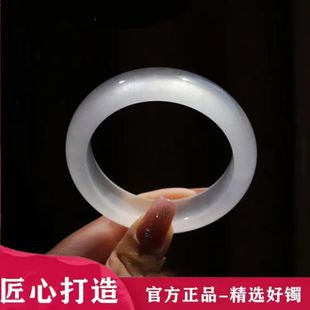 ���N���¹�ʯӢ�������C���ɫ�߱�ˮĭ���͸�A�l�����Cֱ�����N