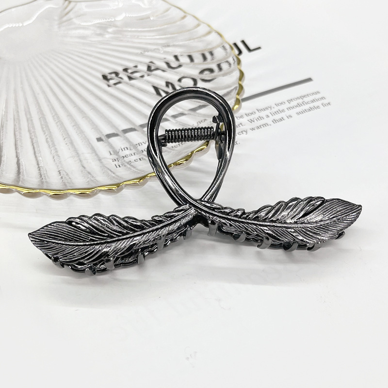 Women's Gender Women's Simple Style Feather Metal Hair Claws