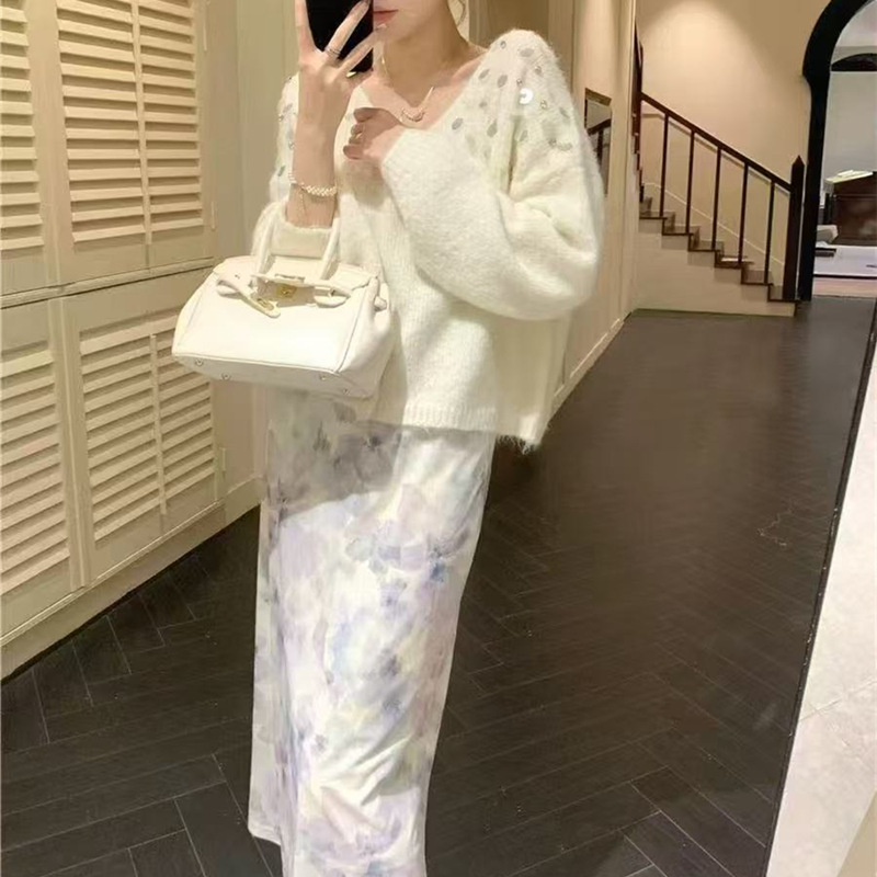 设计感V领亮片针织套头毛衣女2025秋冬新款慵懒风内搭针织上衣女|undefined