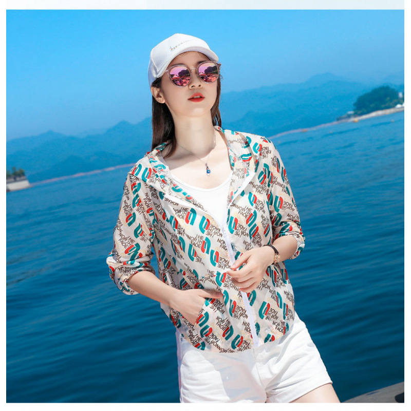 Short summer light and thin sun protection clothing